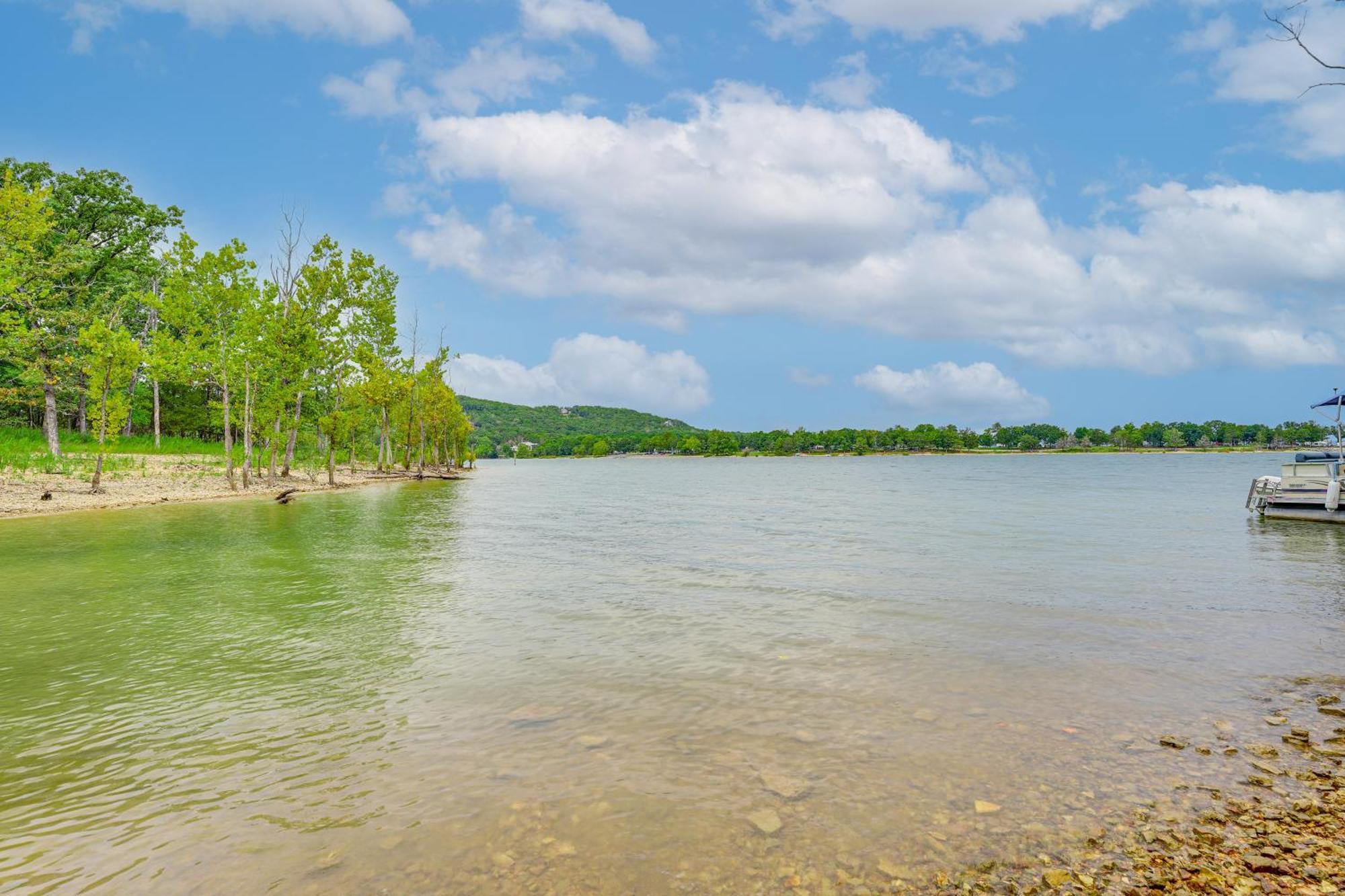 Blue EyeCabin On Table Rock Lake With Hot Tub And Fire Pit!别墅 外观 照片