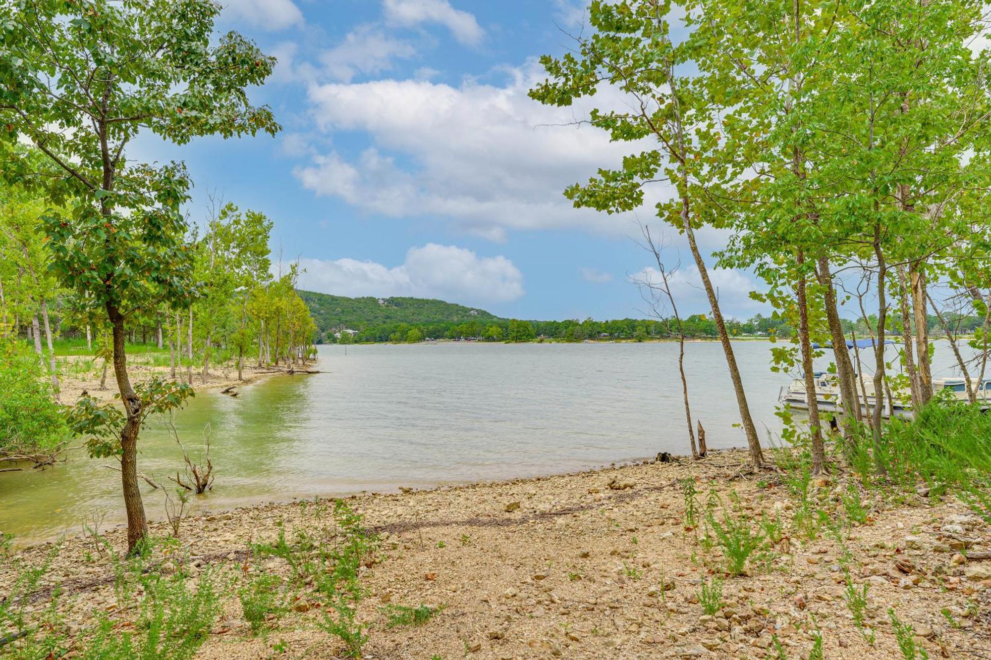 Blue EyeCabin On Table Rock Lake With Hot Tub And Fire Pit!别墅 外观 照片