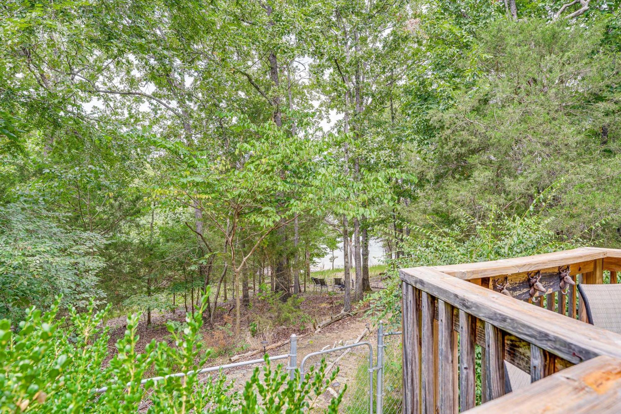 Blue EyeCabin On Table Rock Lake With Hot Tub And Fire Pit!别墅 外观 照片